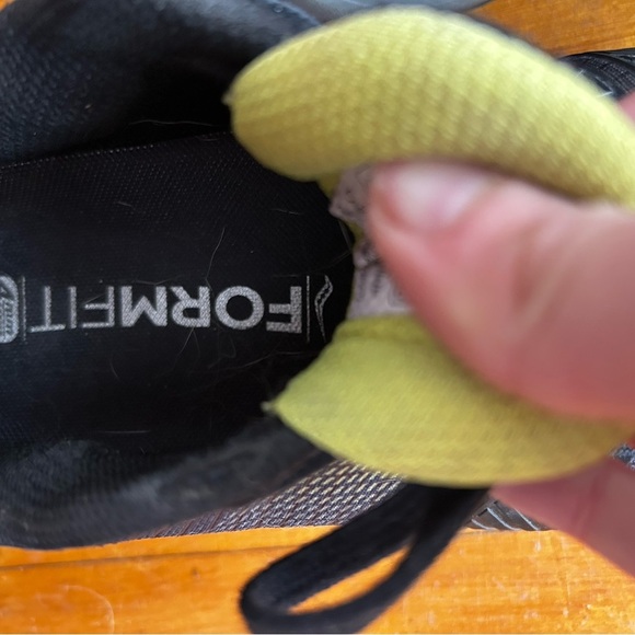 *Great Pre-Owned* Prince T22.5 Black/Yellow Men's Athletic Shoes - Picture 8 of 9